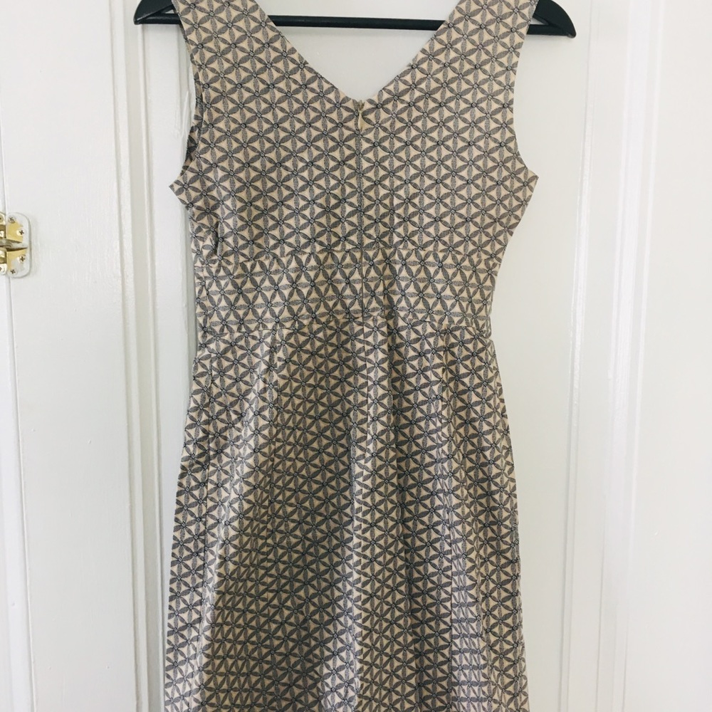 Dress - Picture 3 of 4